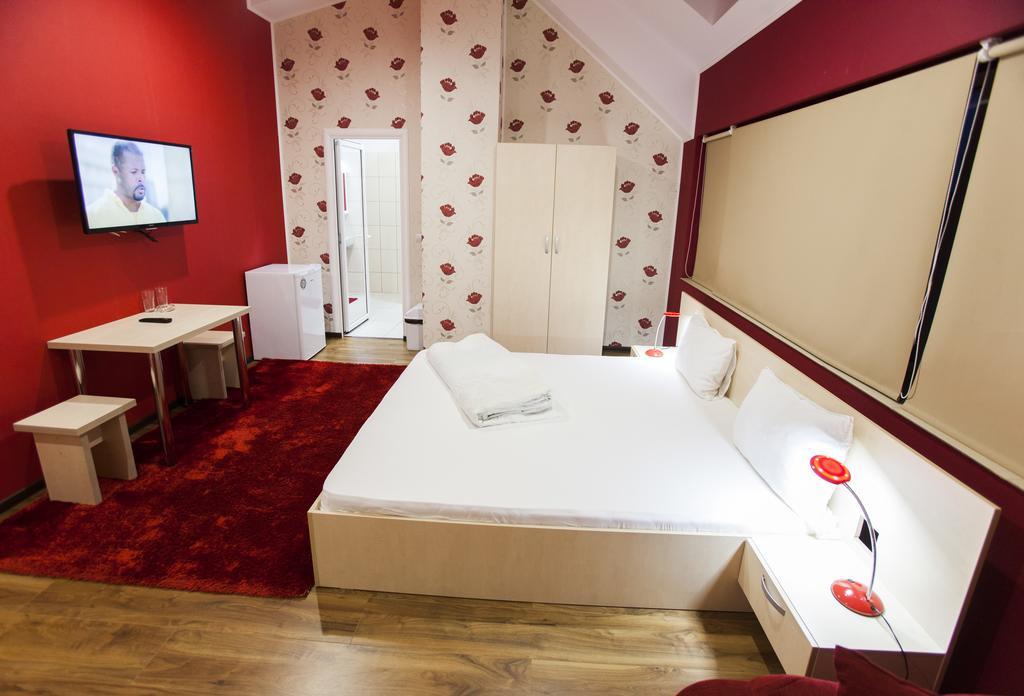 Hotel La Gil Bukarest Zimmer foto