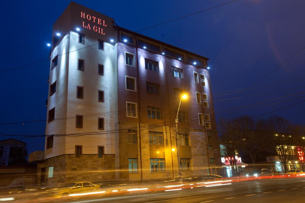 Hotel La Gil Bukarest Exterior foto