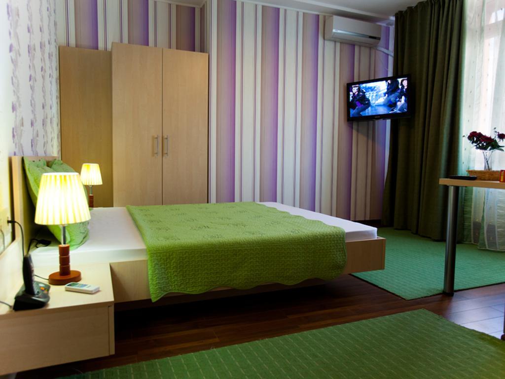 Hotel La Gil Bukarest Zimmer foto
